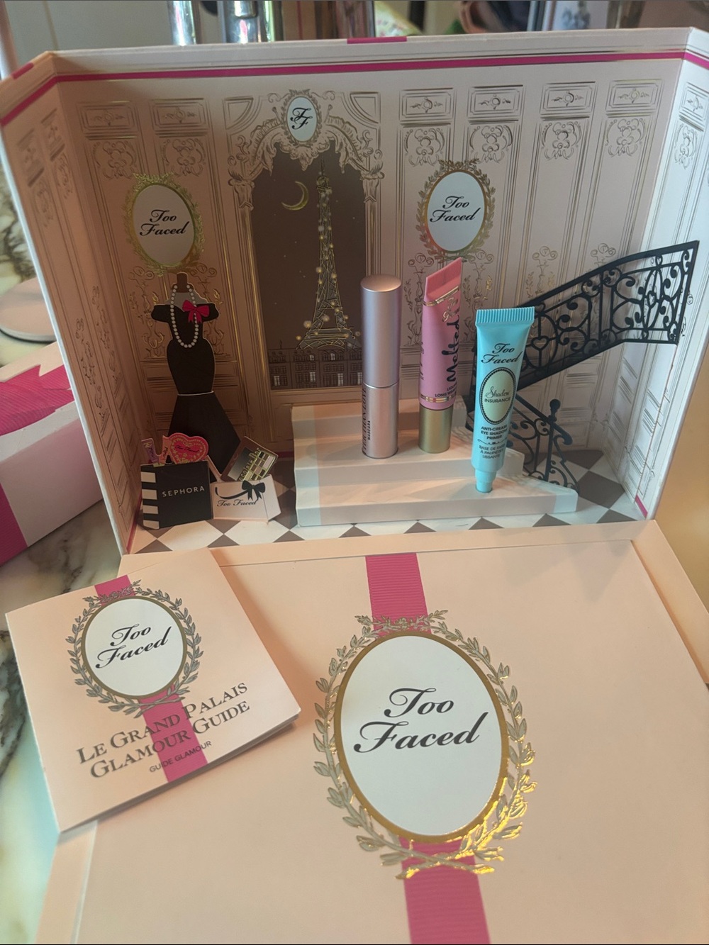 Too Faced Le Grand Palais Glamour Guide Makeup Set Limited Edition New - Picture 2 of 7